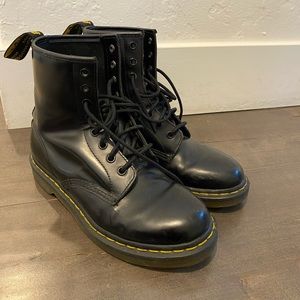 Dr. Martens 1460 Combat Boots - Men’s 7/ Women’s 8